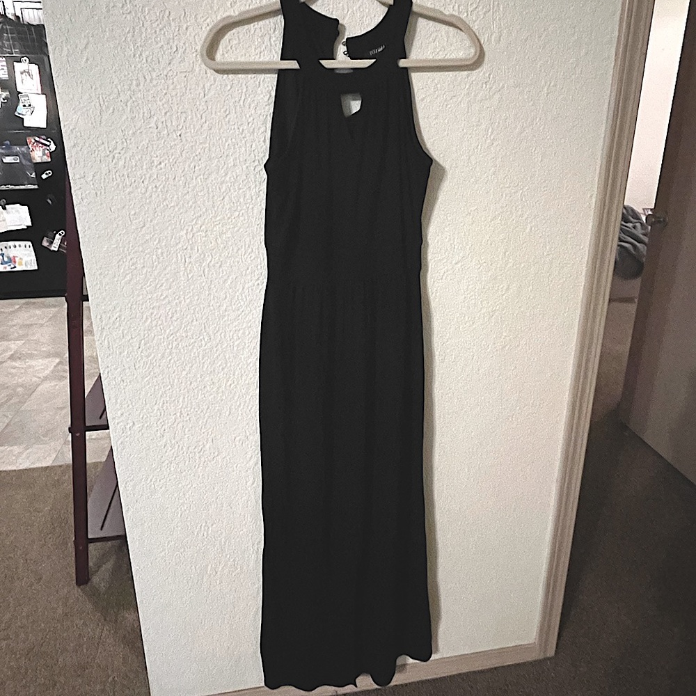 Long black dress